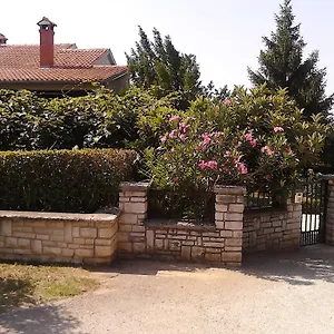 Slavica Vrvari Apartment