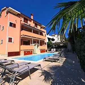Apartament Zdjelar