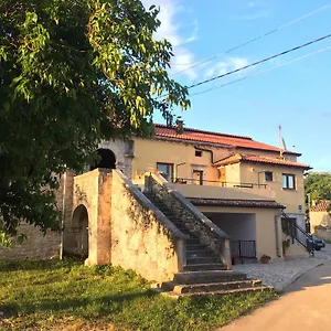 Anamarija Apartment