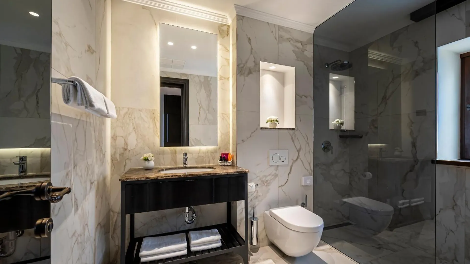 Valamar Riviera Hotel & Residence (Adults Only) Porec